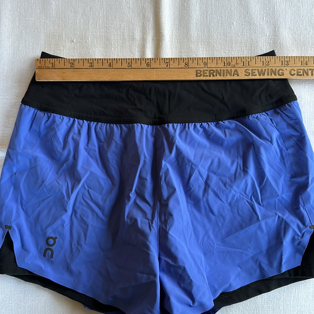 On Running Shorts XS Cobalt / Black - Picture 9 of 14